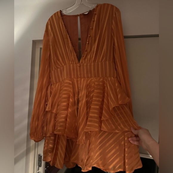 Layered orange satin minidress plunge button front tiered skirt belted waist - Picture 9 of 9